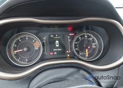 2016 Jeep Cherokee 75Th Anniversary z USA, uszkodzony, nr VIN 1C4PJMCB1GW348803